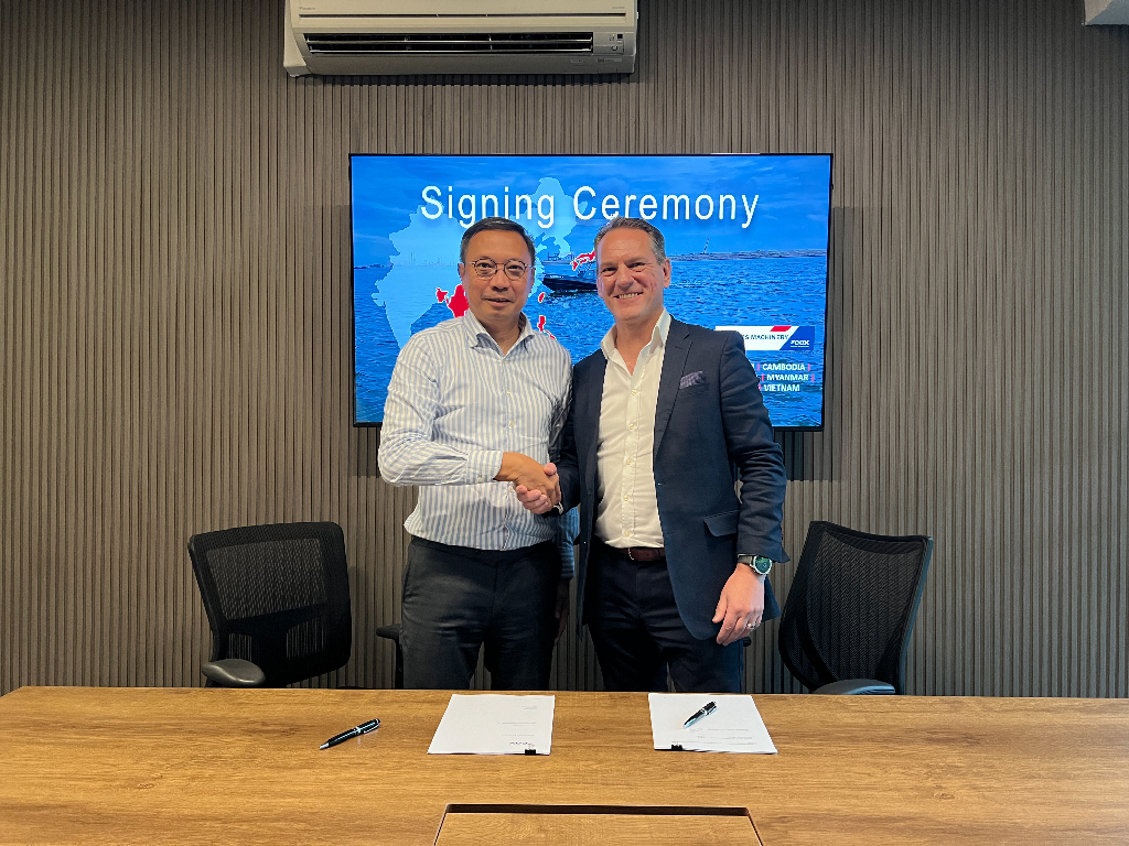 Cox_Signing_Ceremony-04 image Cox_Signing_Ceremony-04 Cox Marine Announces Contract Renewal And Expansion with TMI | COX Marine Asia